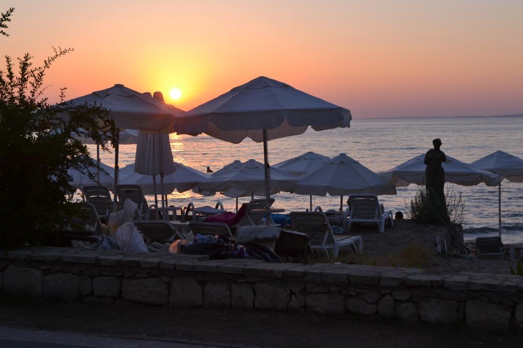 Otel Neptun 3*